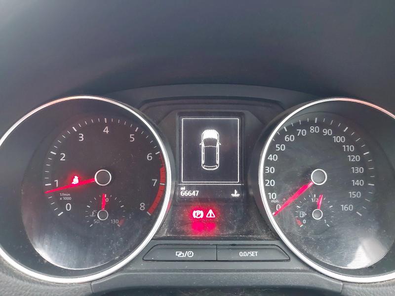 2015 VOLKSWAGEN POLO SE 