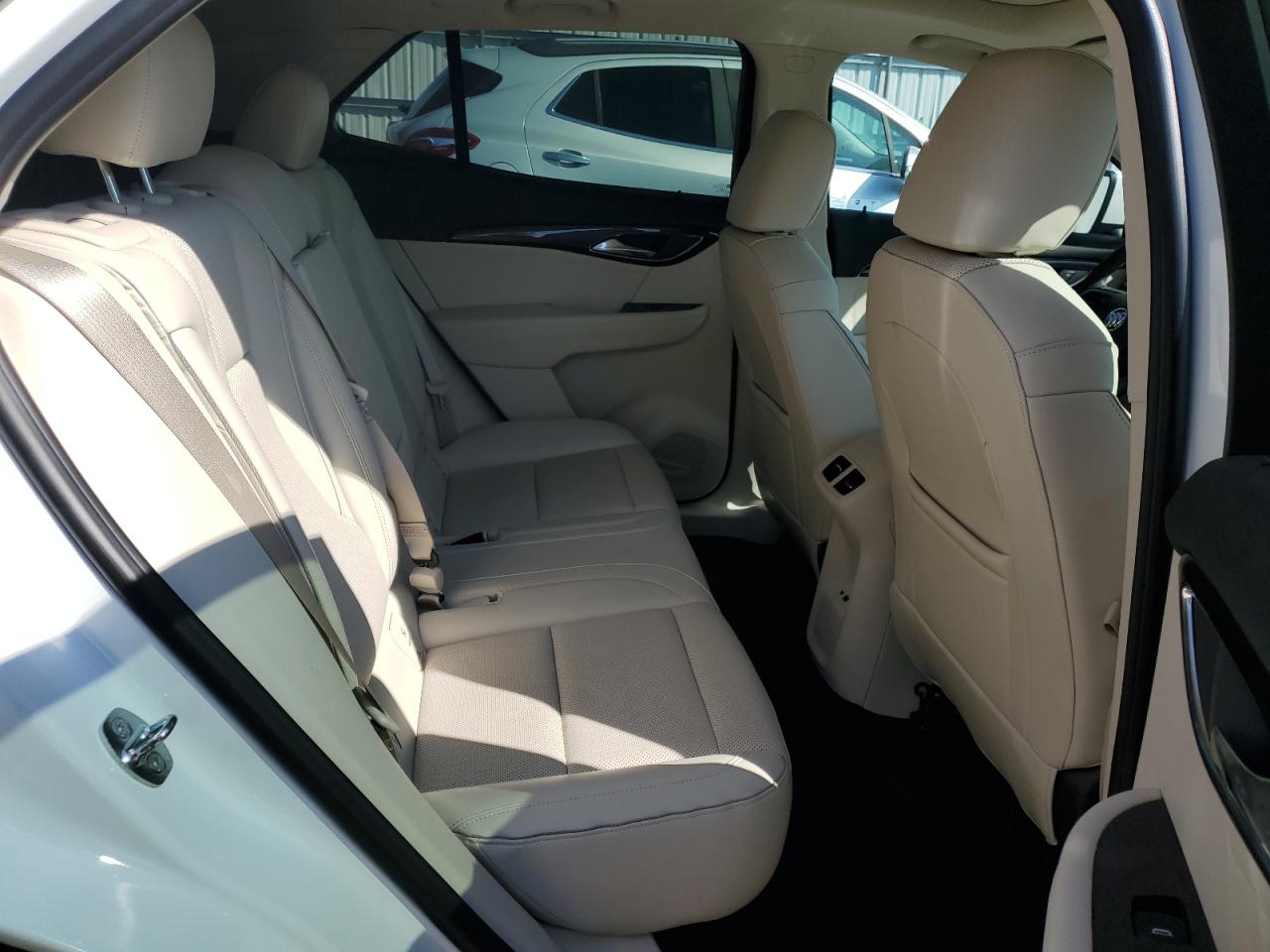 2022 Buick Envision Essence VIN: LRBFZPR4XND067718 Lot: 80475155