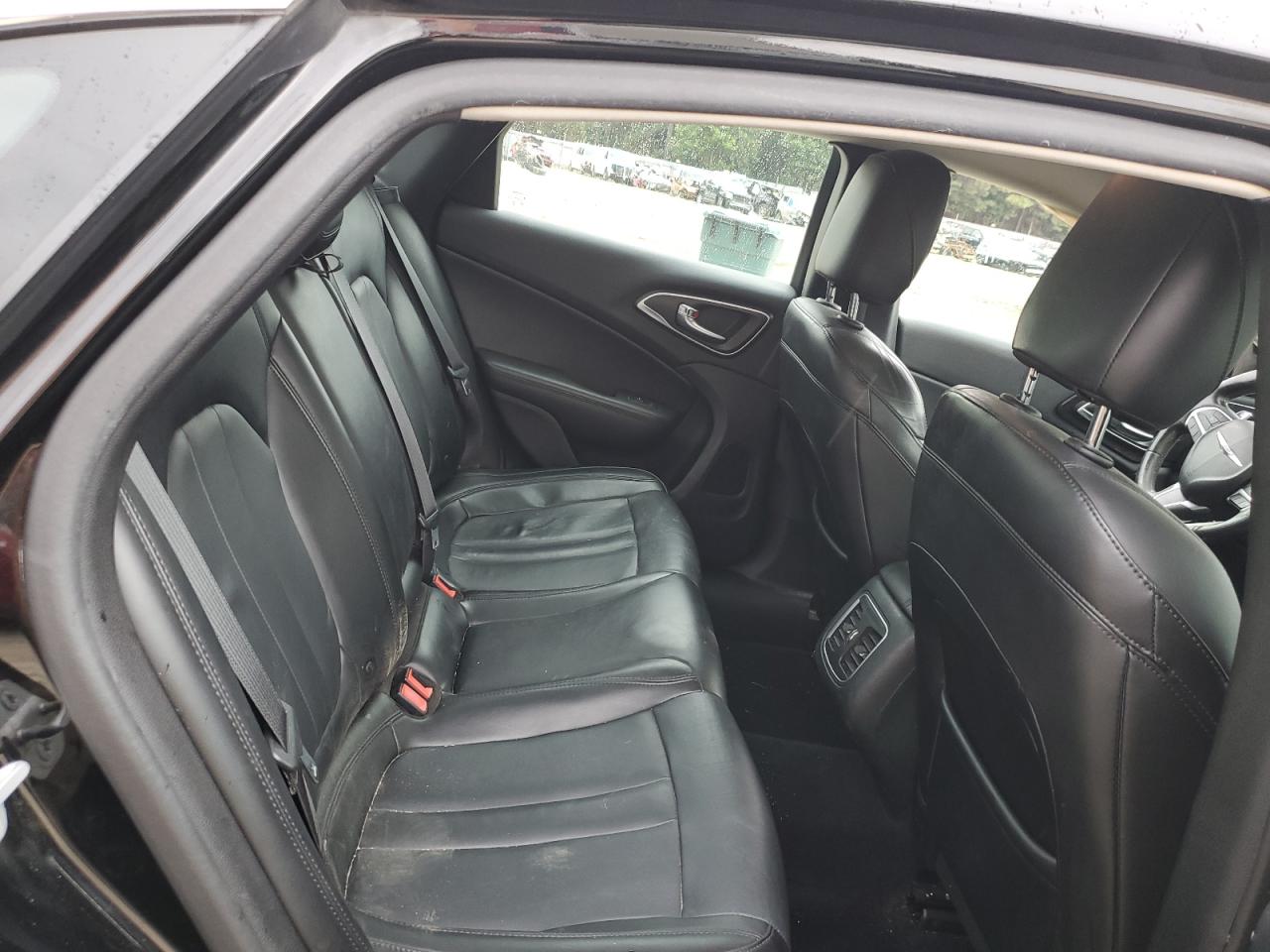 2015 Chrysler 200 C VIN: 1C3CCCCGXFN522424 Lot: 81892145