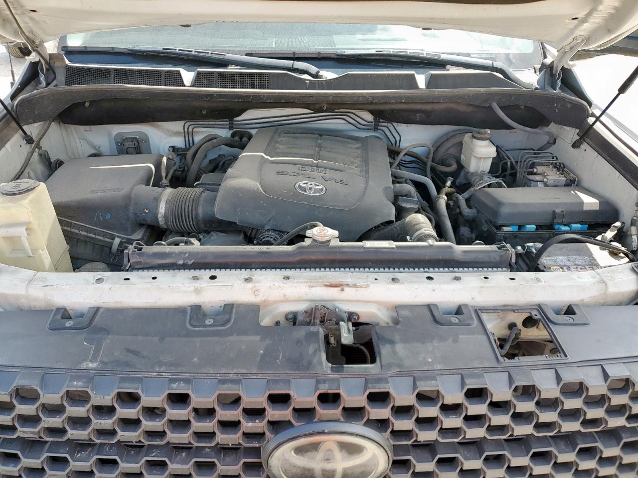 2018 Toyota Tundra Crewmax Sr5 VIN: 5TFEY5F19JX236876 Lot: 80556545