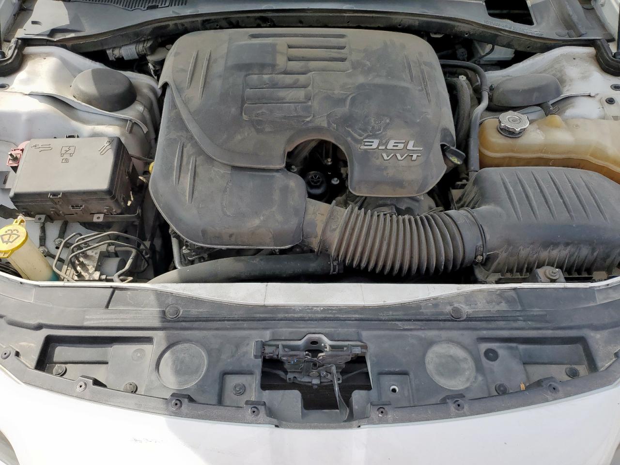 2018 Chrysler 300 S VIN: 2C3CCABG3JH266733 Lot: 71103235