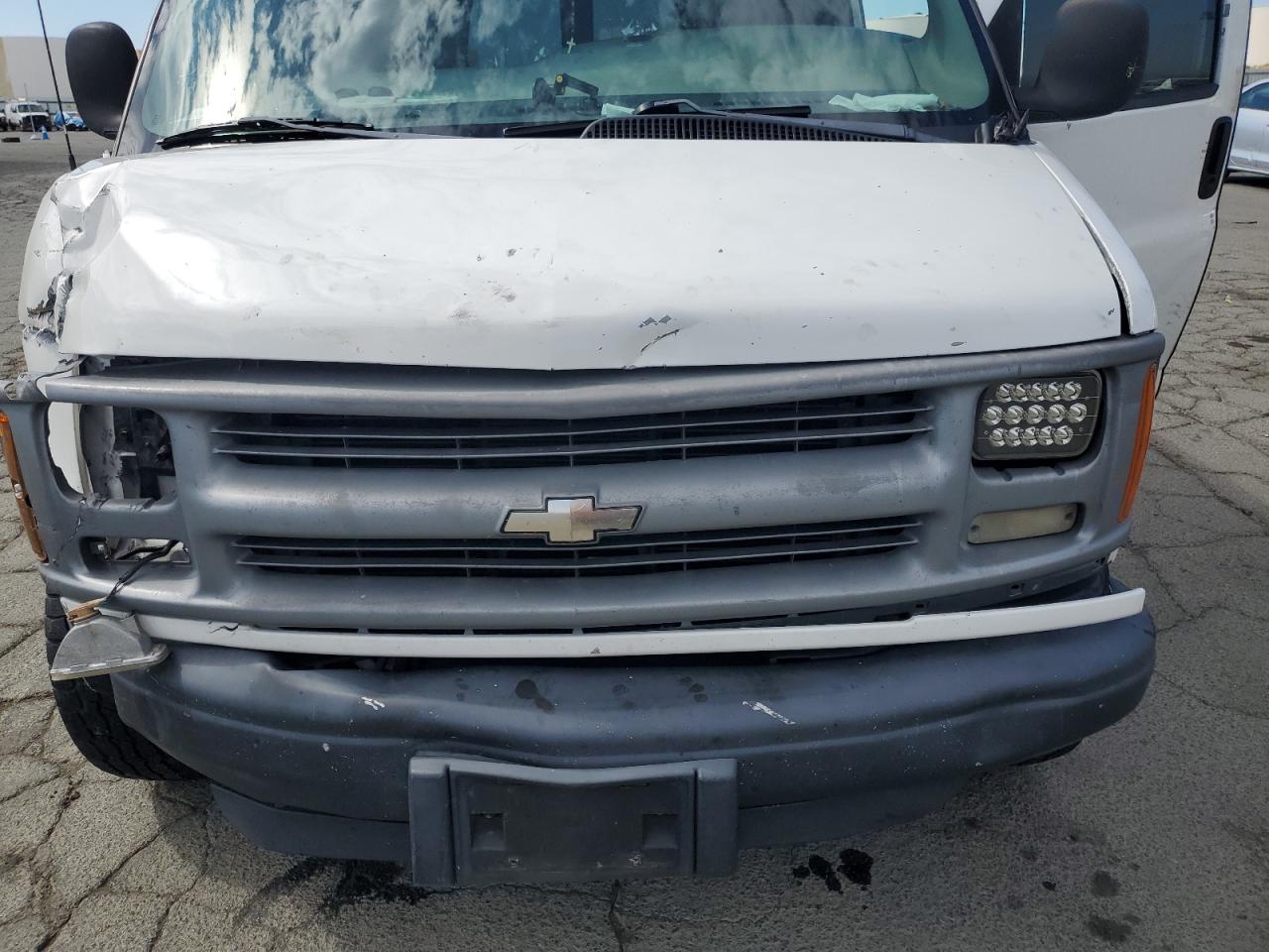 2000 Chevrolet Express G3500 VIN: 1GCHG35R4Y1237328 Lot: 81748195