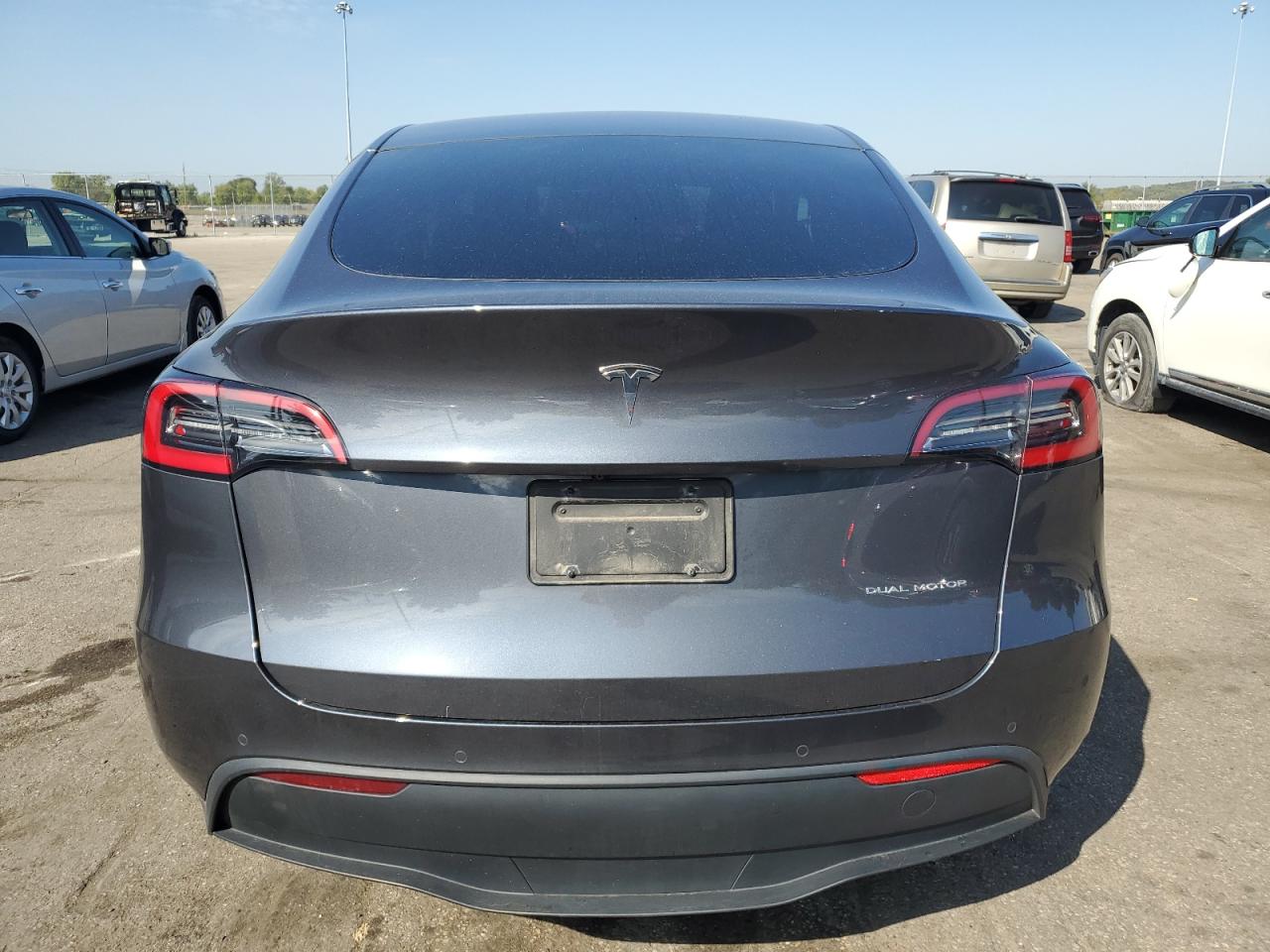 2020 Tesla Model Y VIN: 5YJYGDEE2LF047515 Lot: 81893425