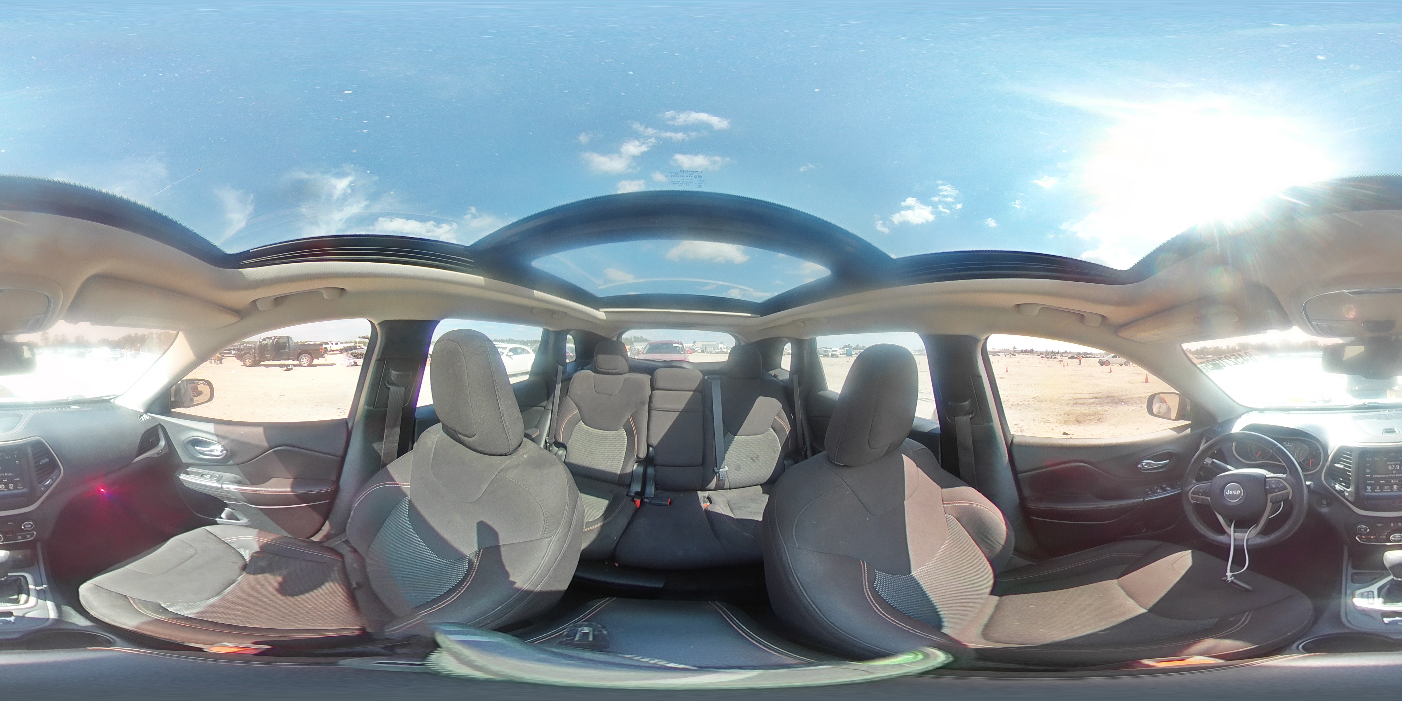 2016 Jeep Cherokee Latitude VIN: 1C4PJLCS6GW307125 Lot: 84527095