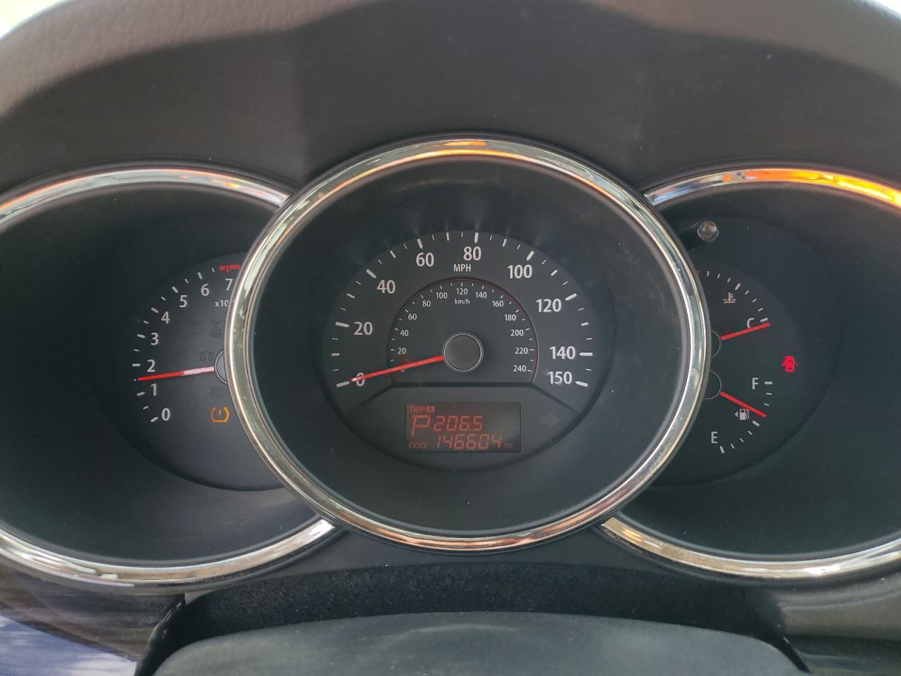 2011 Kia Sorento Base VIN: 5XYKT4A26BG112015 Lot: 81292085