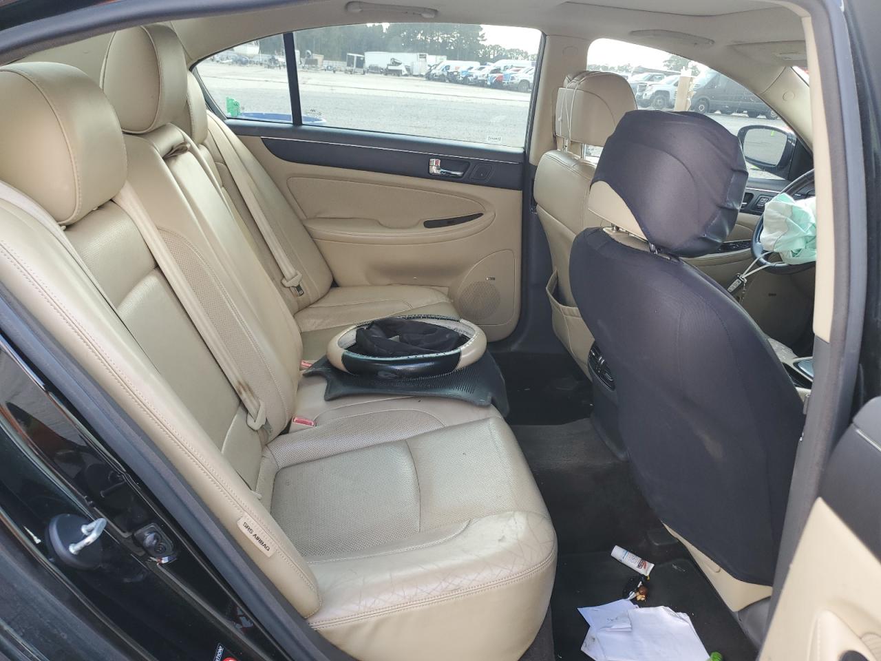 2011 Hyundai Genesis 3.8L VIN: KMHGC4DE4BU117462 Lot: 84875735