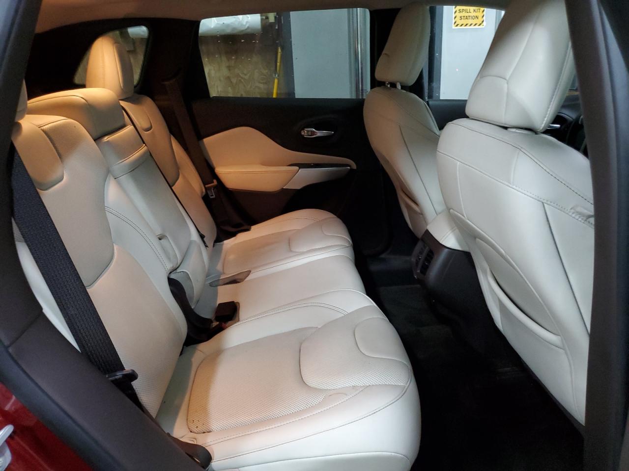 2017 Jeep Cherokee Overland VIN: 1C4PJMJS9HW544010 Lot: 72061805