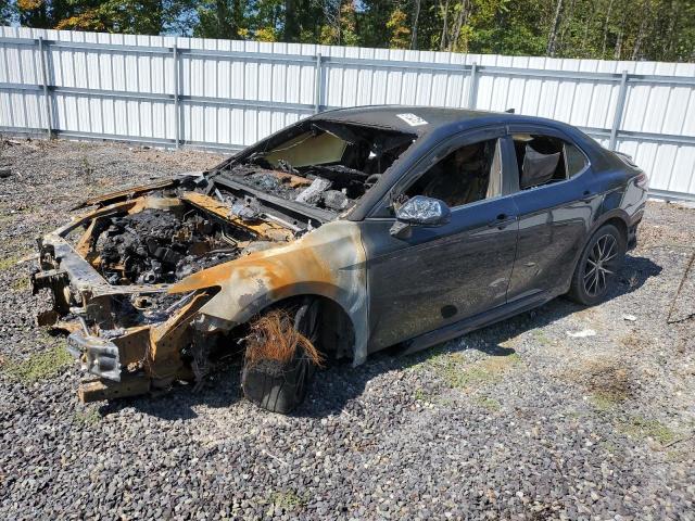 TOYOTA CAMRY SE 2021