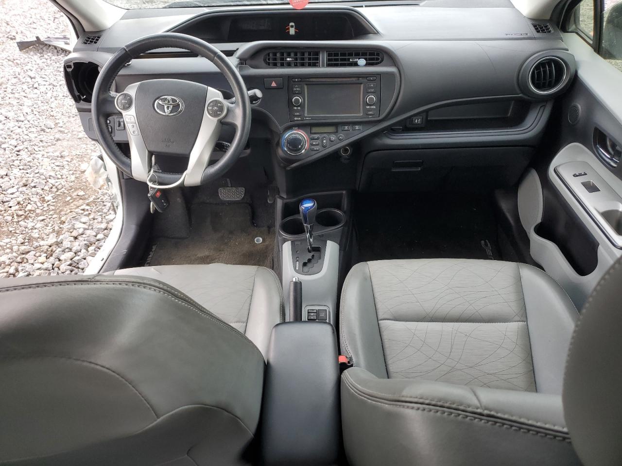 2013 Toyota Prius C VIN: JTDKDTB37D1042140 Lot: 71504705