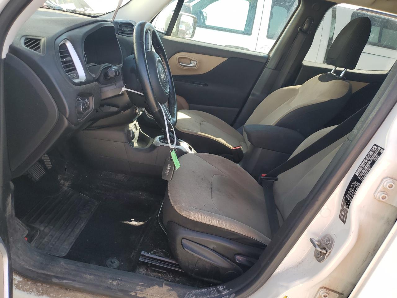 2015 Jeep Renegade Latitude VIN: ZACCJBBT0FPB70761 Lot: 80153995