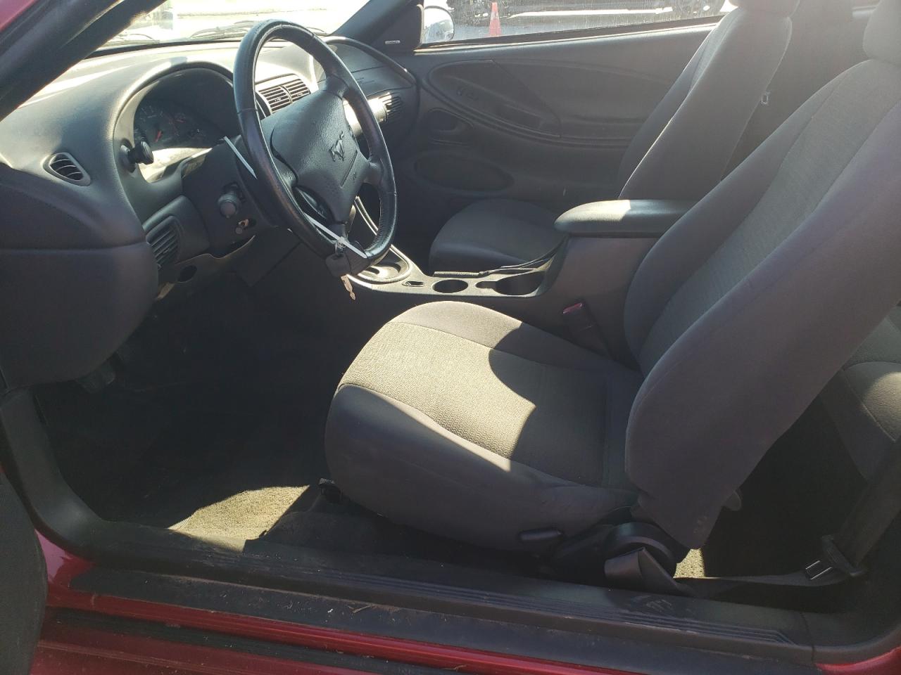 2004 Ford Mustang VIN: 1FAFP40674F205826 Lot: 81870525