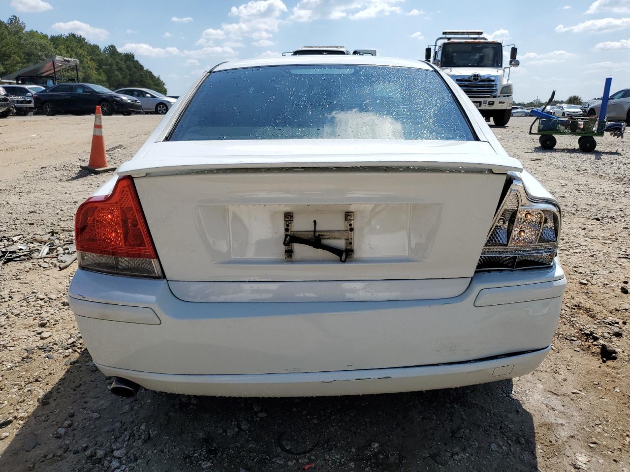 YV1RS592582681561 VOLVO S60 2008 WHITE Photo 6