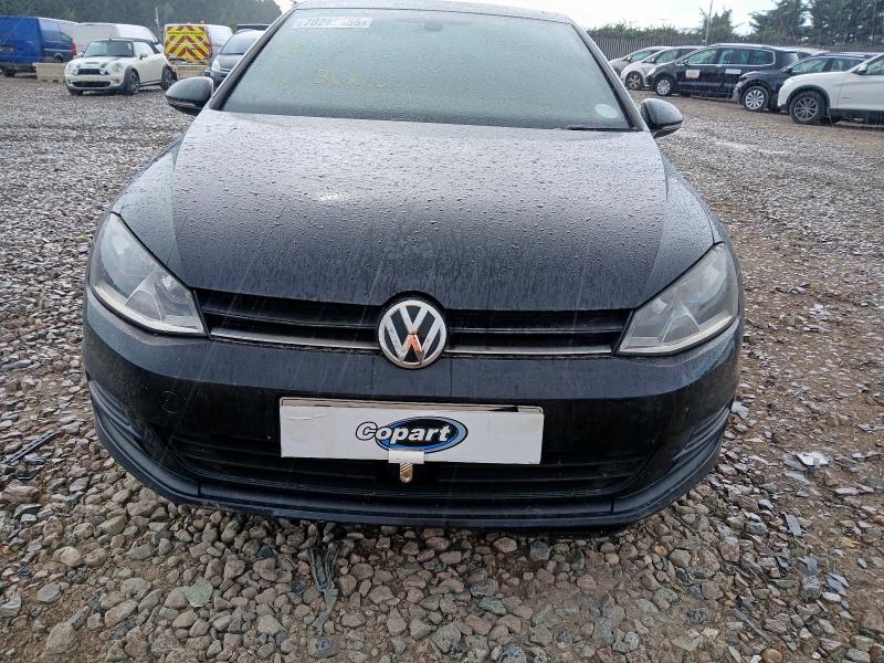 2014 VOLKSWAGEN GOLF SE BLUEMOTIN TECH TS 
