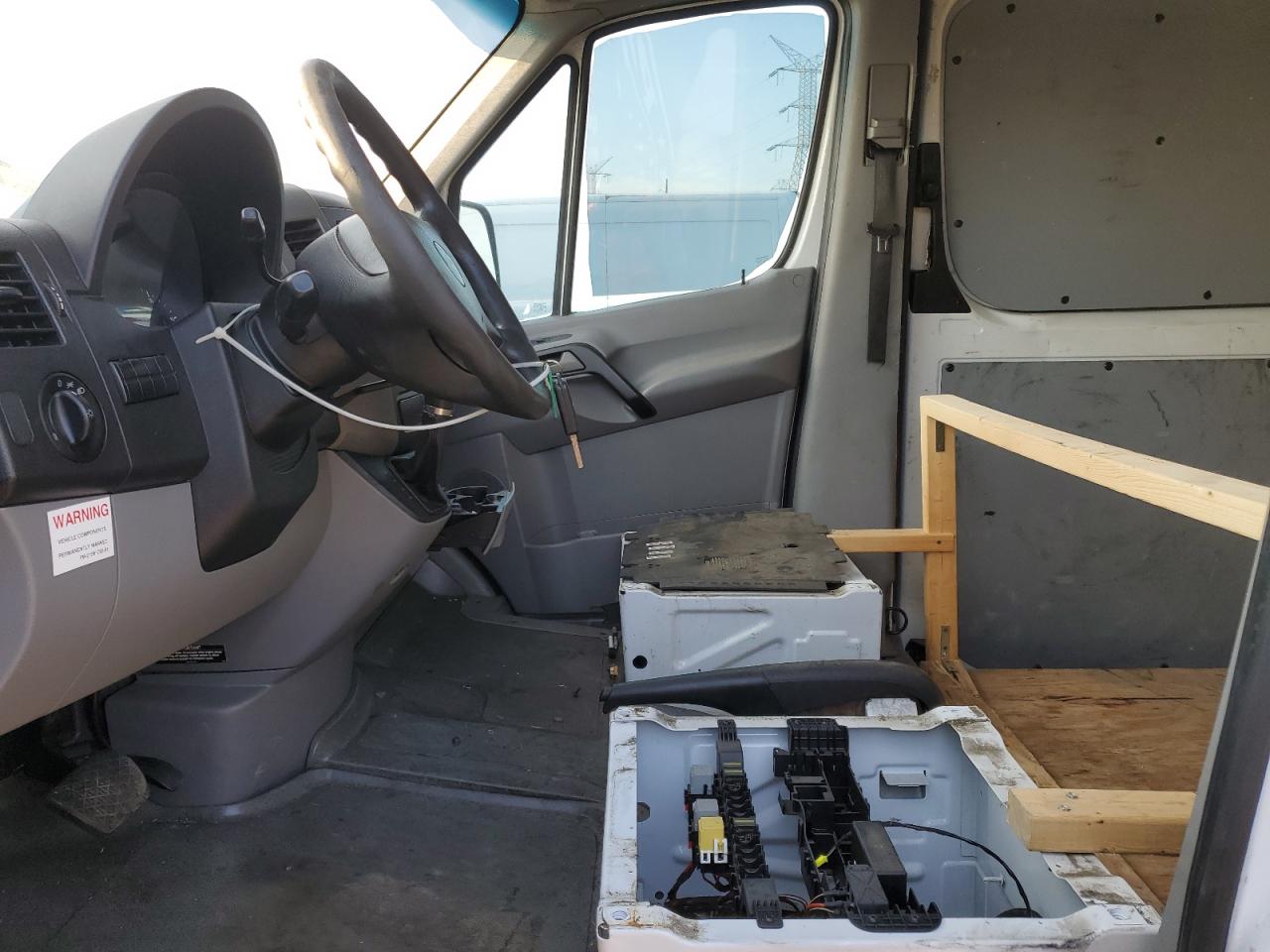 2017 Freightliner Sprinter 2500 VIN: WDYPE8CD5HP575196 Lot: 81436295