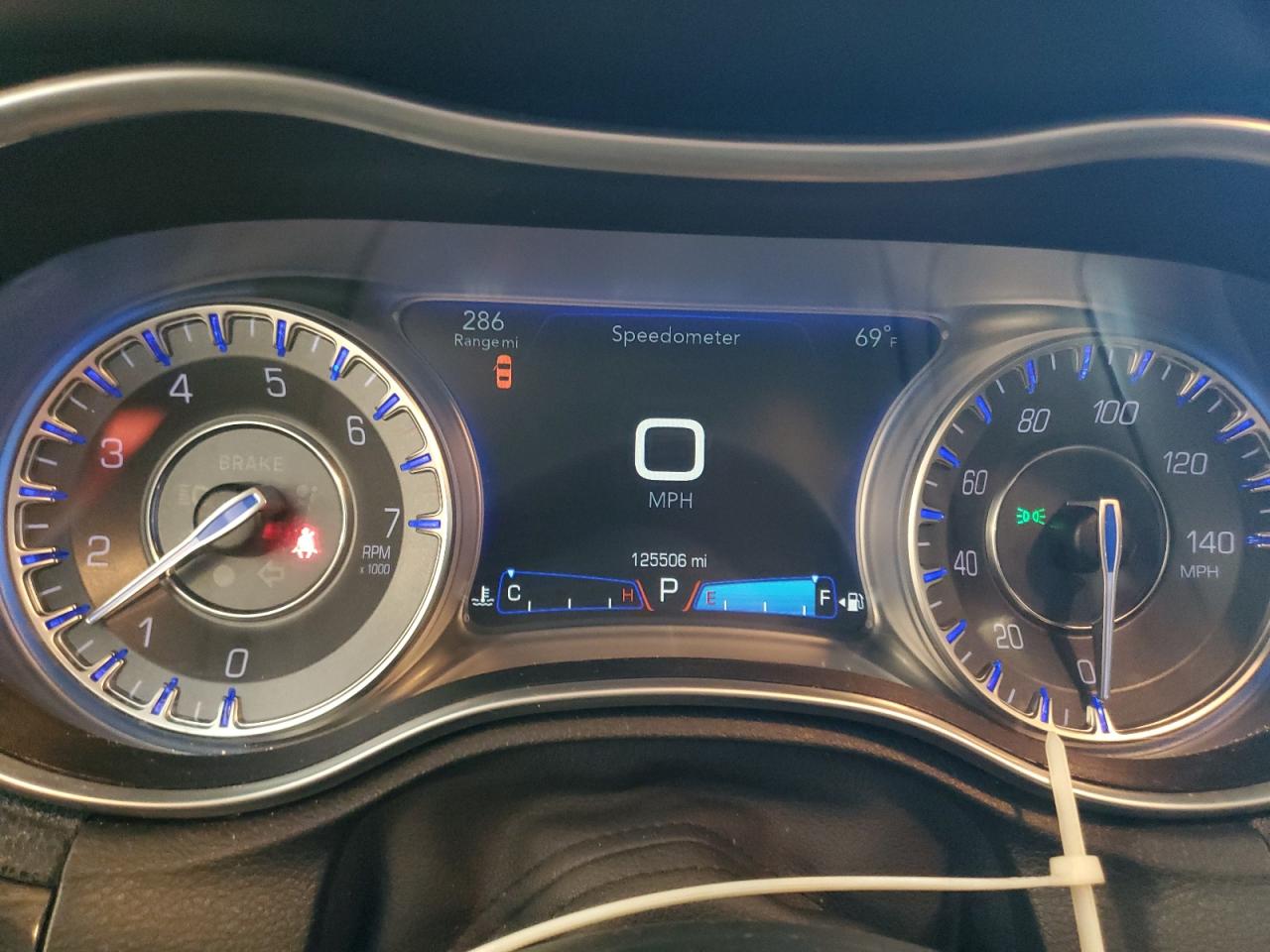 2017 Chrysler 300 Limited VIN: 2C3CCARG1HH619258 Lot: 84050155