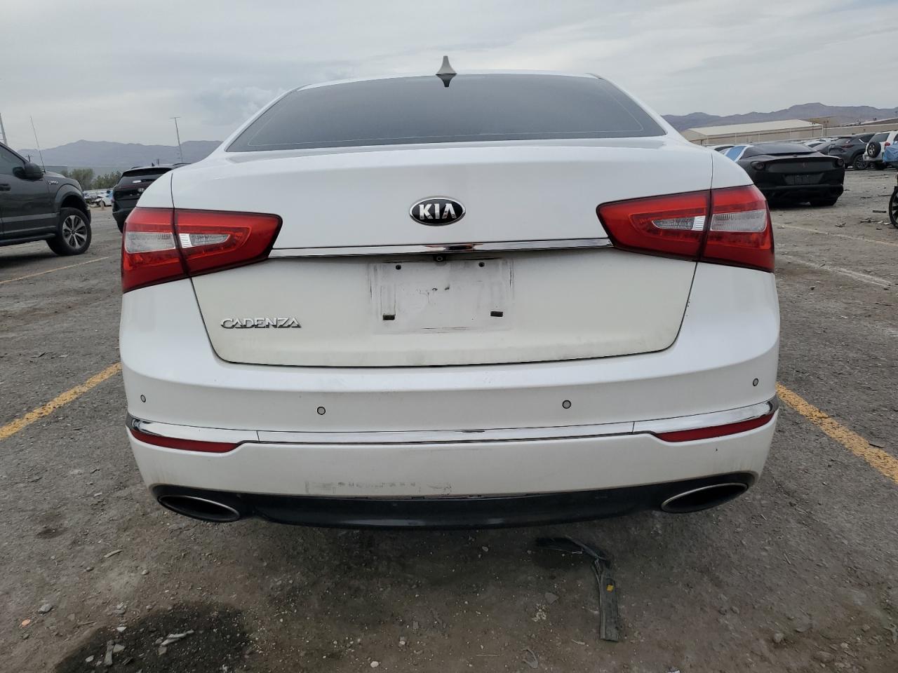 2015 Kia Cadenza Premium VIN: KNALN4D73F5194822 Lot: 71368785