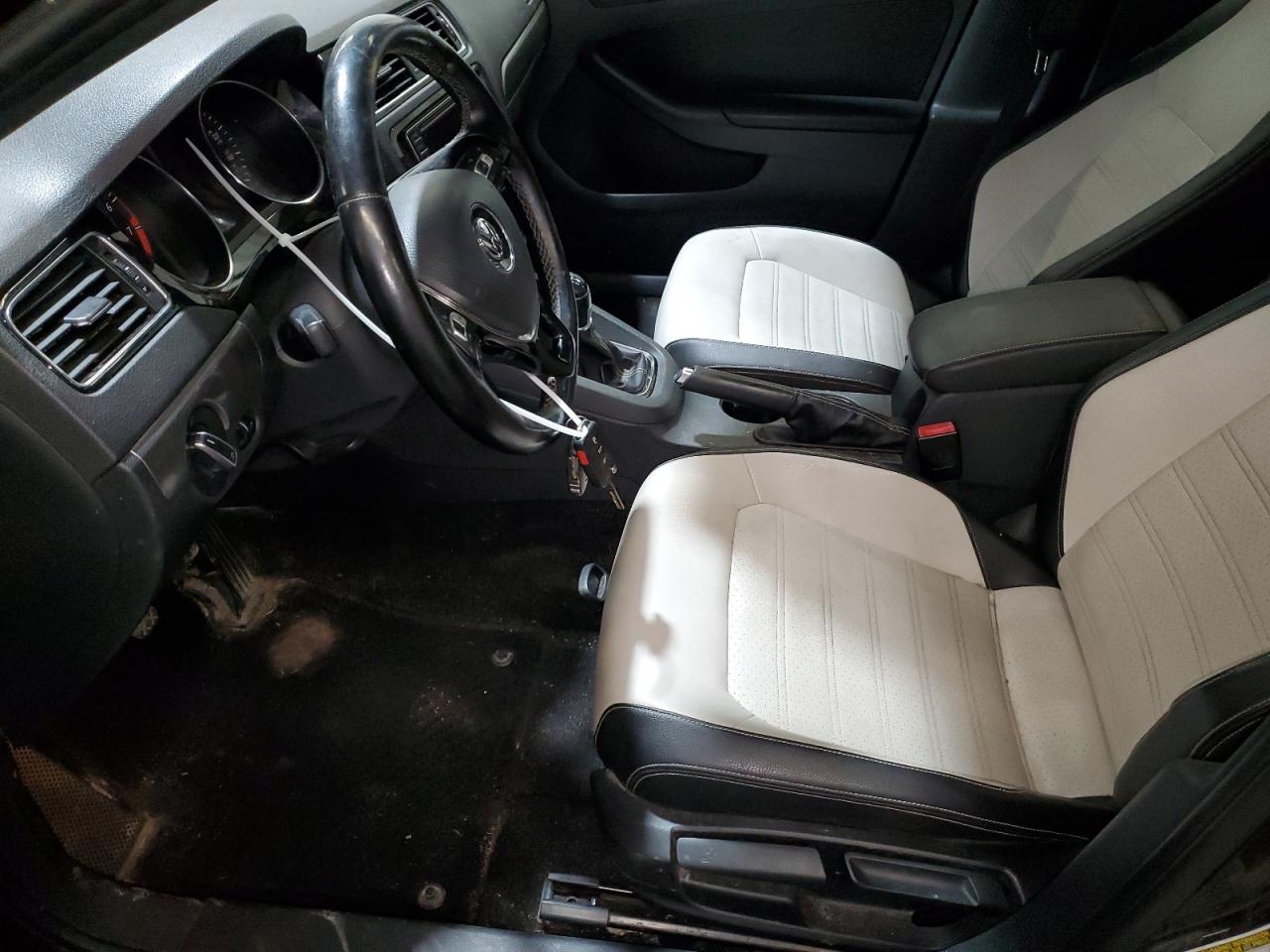 2016 Volkswagen Jetta Sport VIN: 3VWB17AJ0GM220720 Lot: 71811875