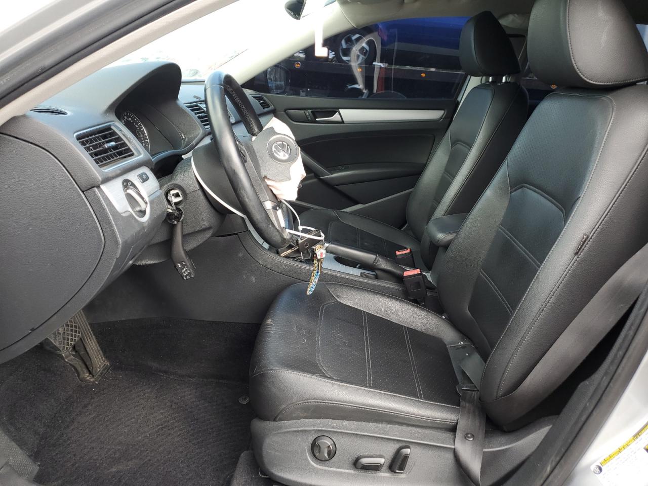 2013 Volkswagen Passat Se VIN: 1VWBP7A37DC136634 Lot: 81468785