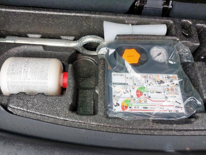 2017 LAND ROVER DISCOVERY SPORT 2.0 TD4 180 SE TECH 5DR