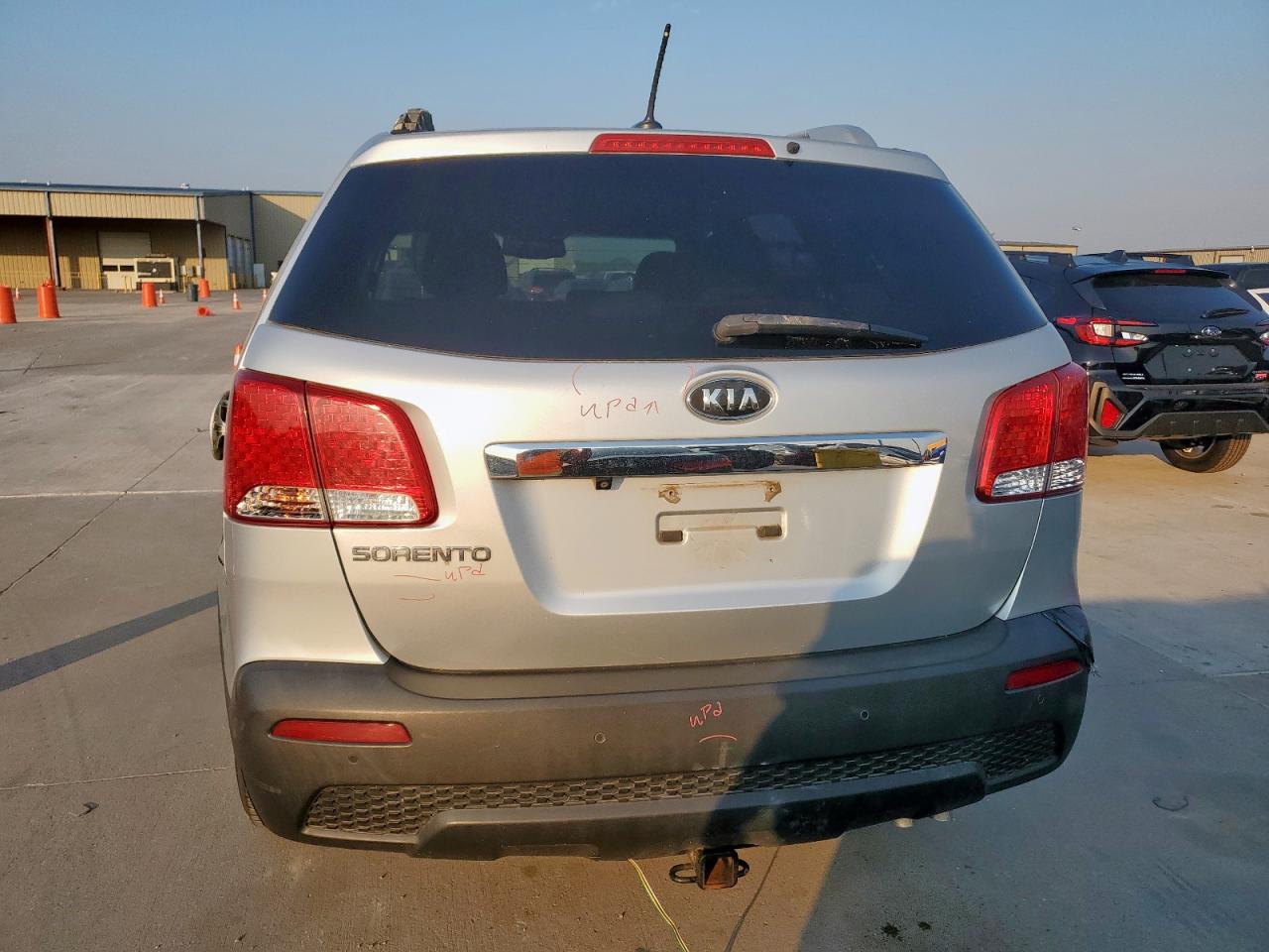 2011 Kia Sorento Base VIN: 5XYKT3A19BG051714 Lot: 71824525