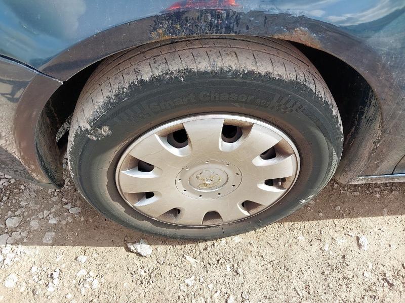 2005 VOLKSWAGEN GOLF FSI S 