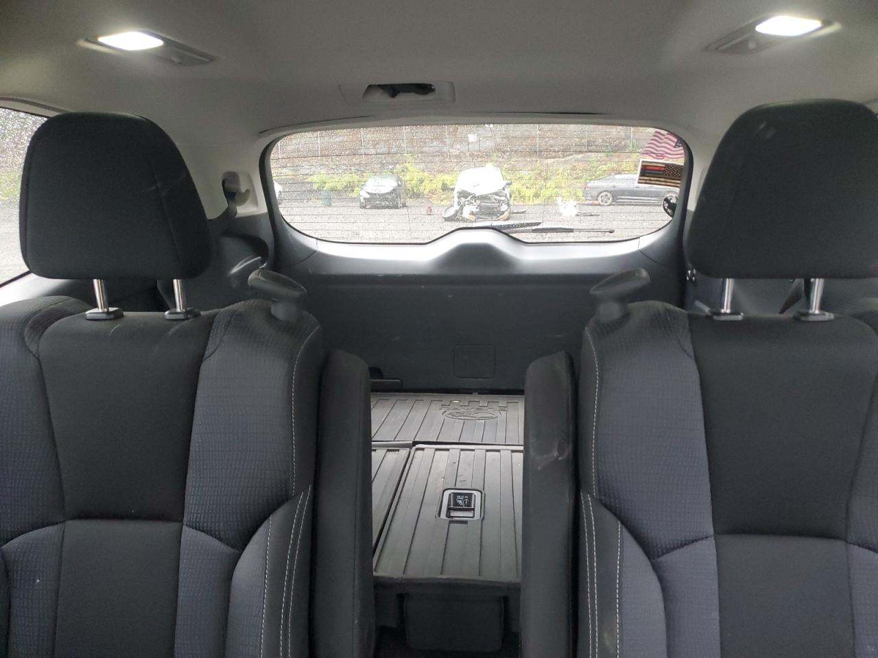 2021 Subaru Ascent Premium VIN: 4S4WMAFD7M3471870 Lot: 83813425