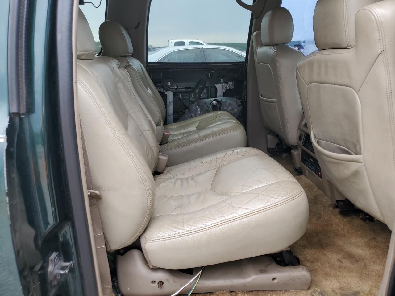 2003 Chevrolet Suburban C1500 VIN: 1GNEC16Z33J228394 Lot: 80285015