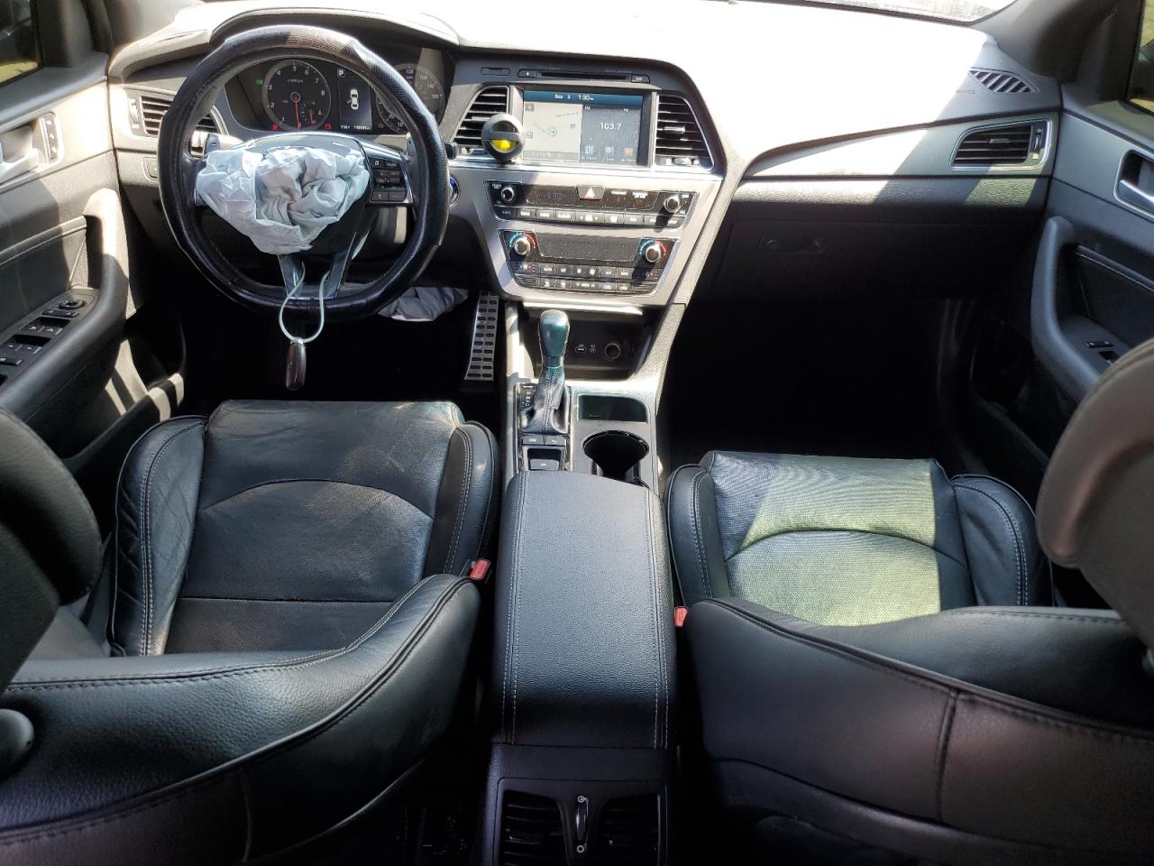 2015 Hyundai Sonata Sport VIN: 5NPE34AB2FH252011 Lot: 71298375