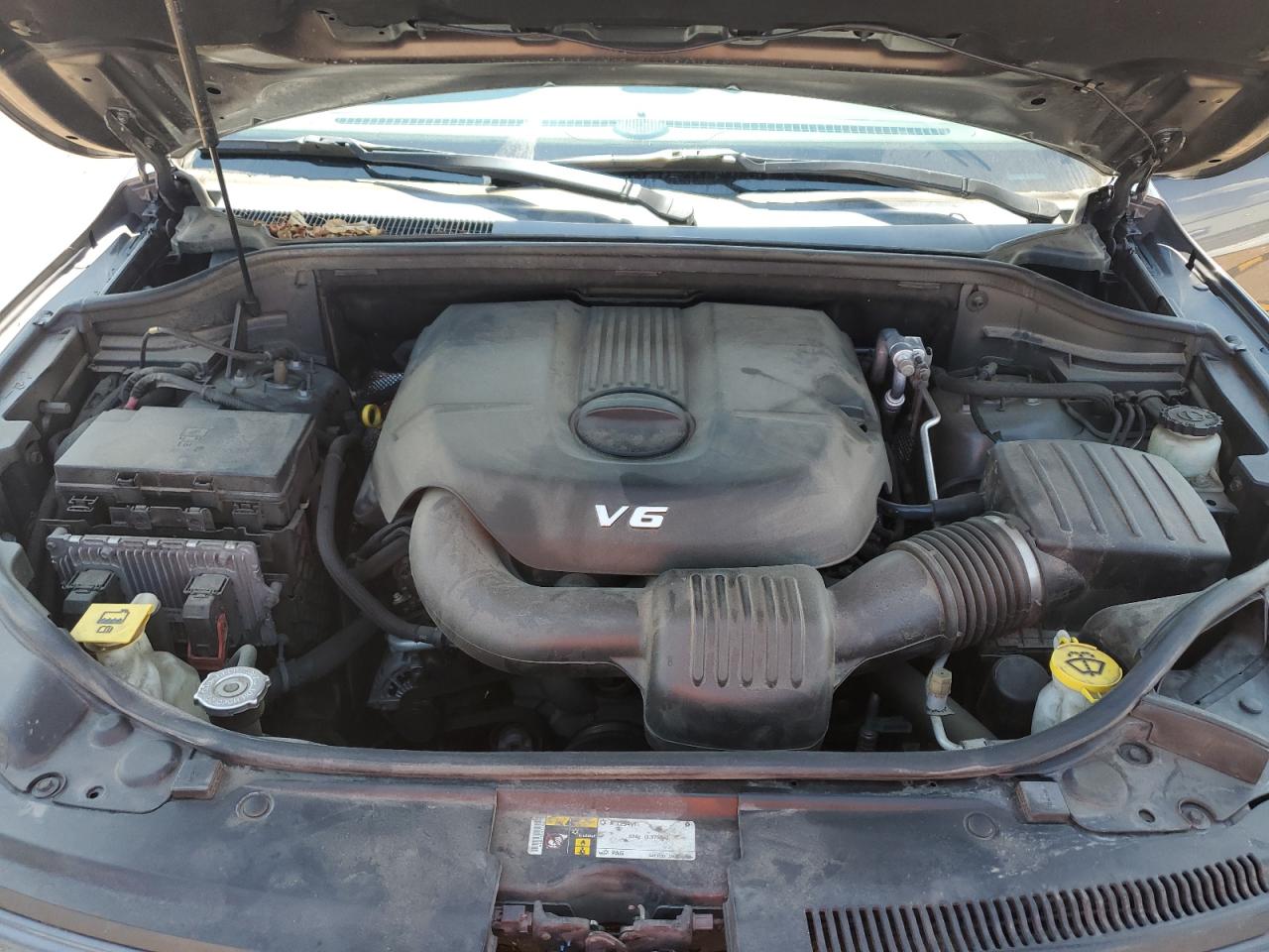 2015 Jeep Grand Cherokee Overland VIN: 1C4RJFCG6FC718210 Lot: 70951405