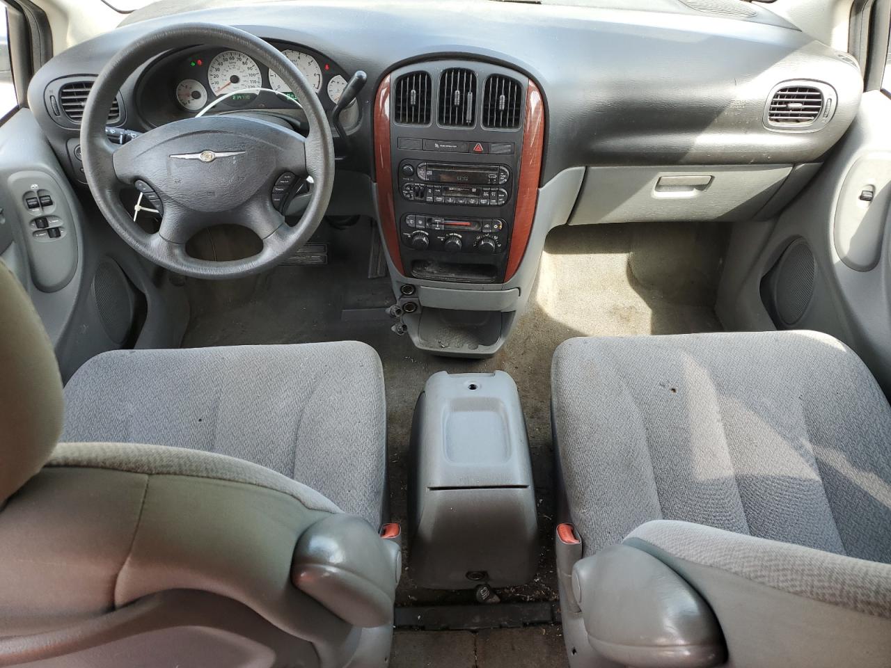 2005 Chrysler Town & Country Lx VIN: 2C4GP44R45R590341 Lot: 80289685