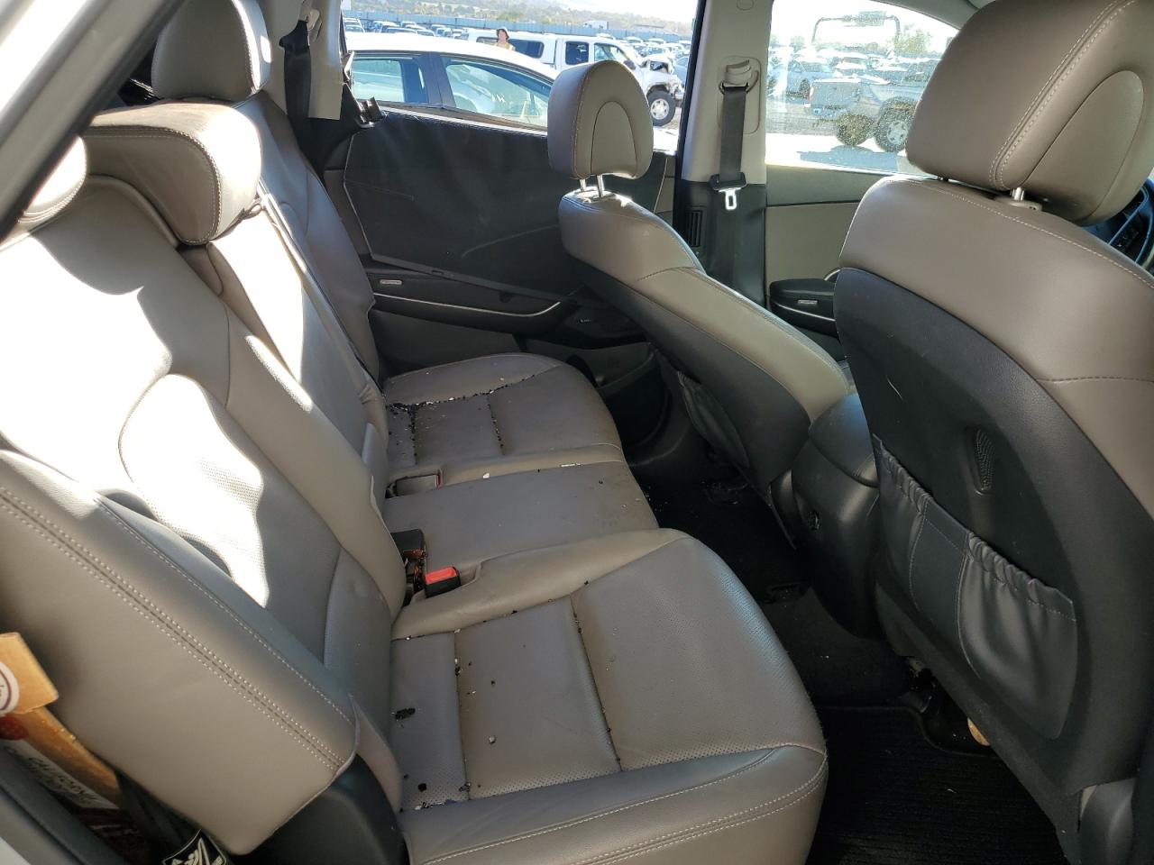 2017 Hyundai Santa Fe Se Ultimate VIN: KM8SR4HF8HU218427 Lot: 81063325