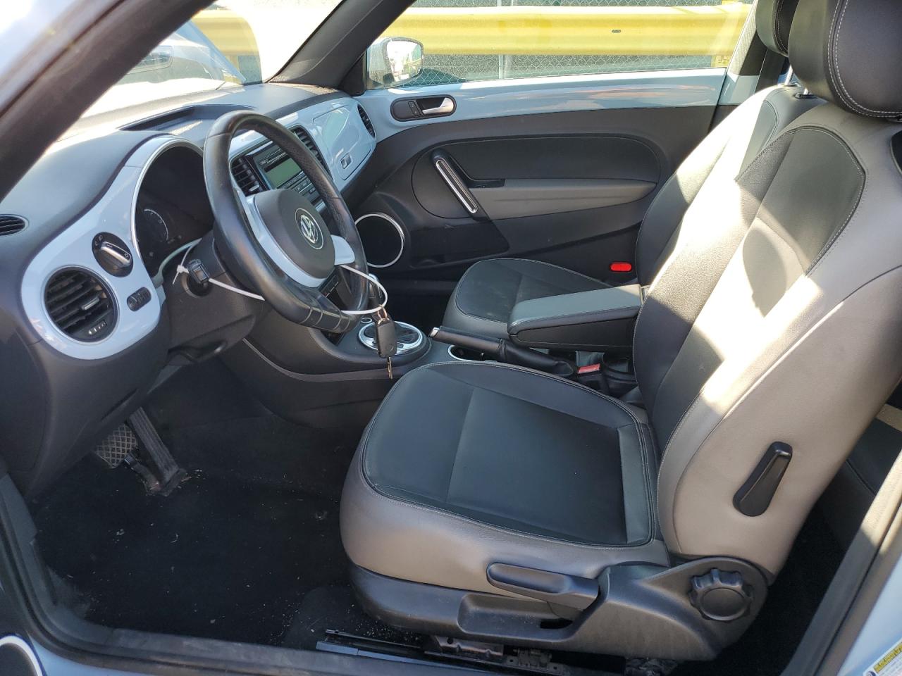 2013 Volkswagen Beetle VIN: 3VWJP7AT9DM672012 Lot: 84610195