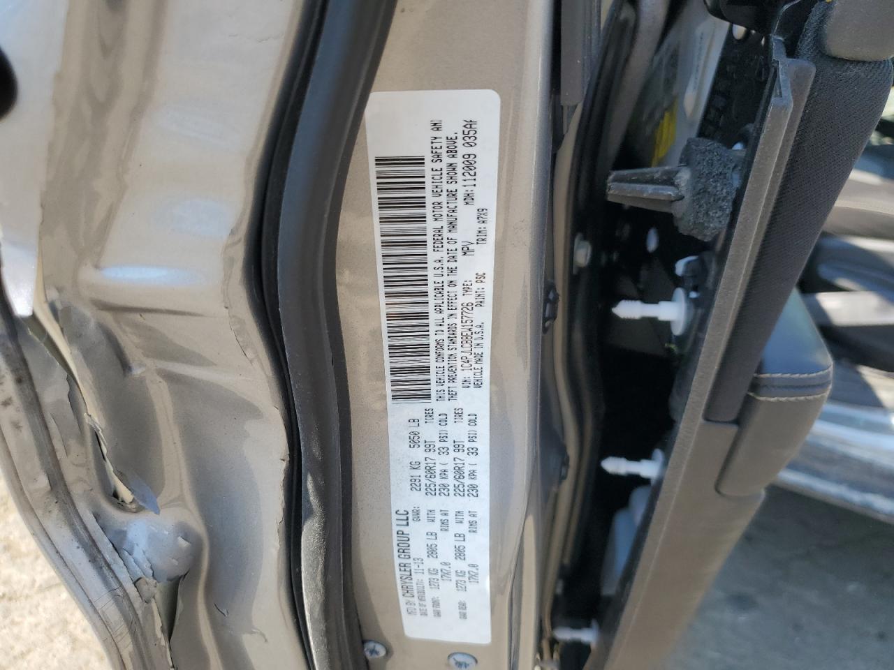 2014 Jeep Cherokee Latitude VIN: 1C4PJLCB8EW157726 Lot: 80718895