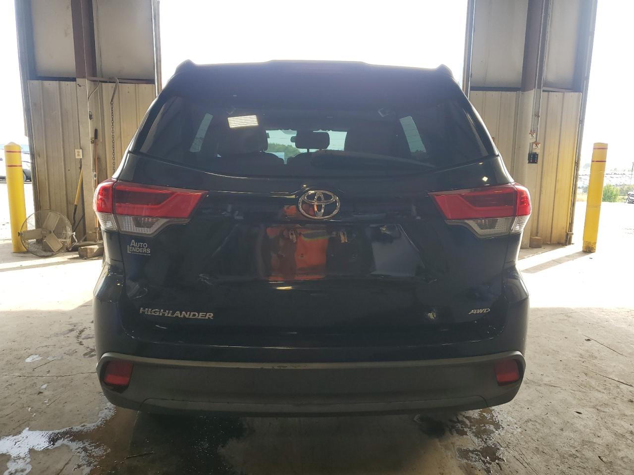 2018 Toyota Highlander Le VIN: 5TDBZRFH5JS808973 Lot: 84258645