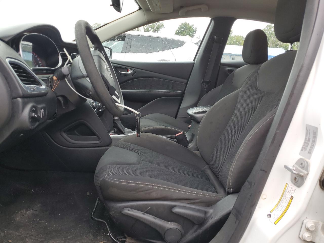 2015 Dodge Dart Sxt VIN: 1C3CDFBB1FD420598 Lot: 81249185