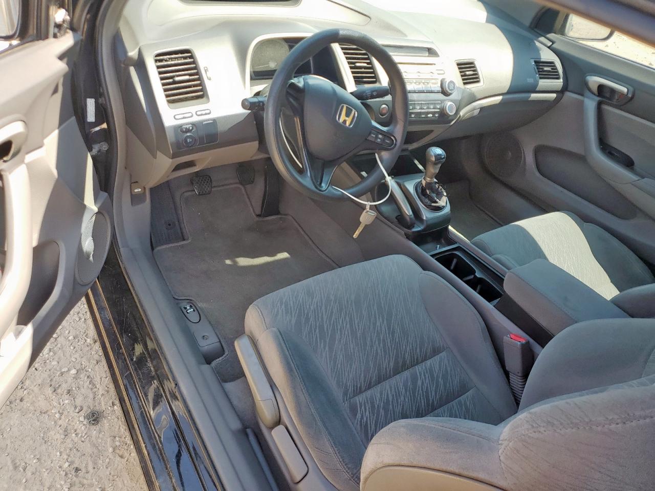 2007 Honda Civic Lx VIN: 2HGFG11677H584967 Lot: 80750935