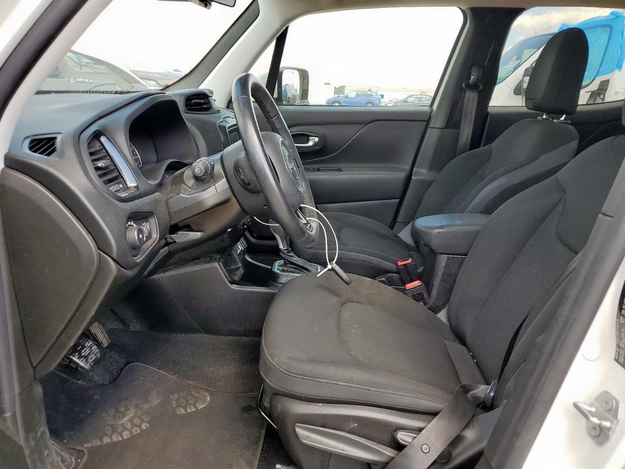 2020 Jeep Renegade Latitude VIN: ZACNJABB6LPM11213 Lot: 81921305