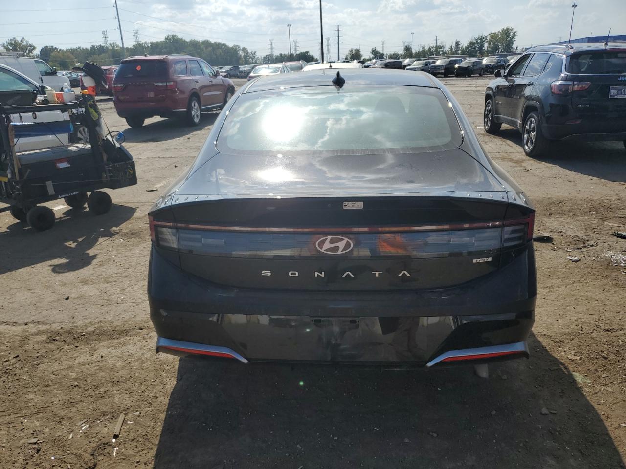 2024 Hyundai Sonata Hybrid VIN: KMHL34JJ3RA097233 Lot: 81399535