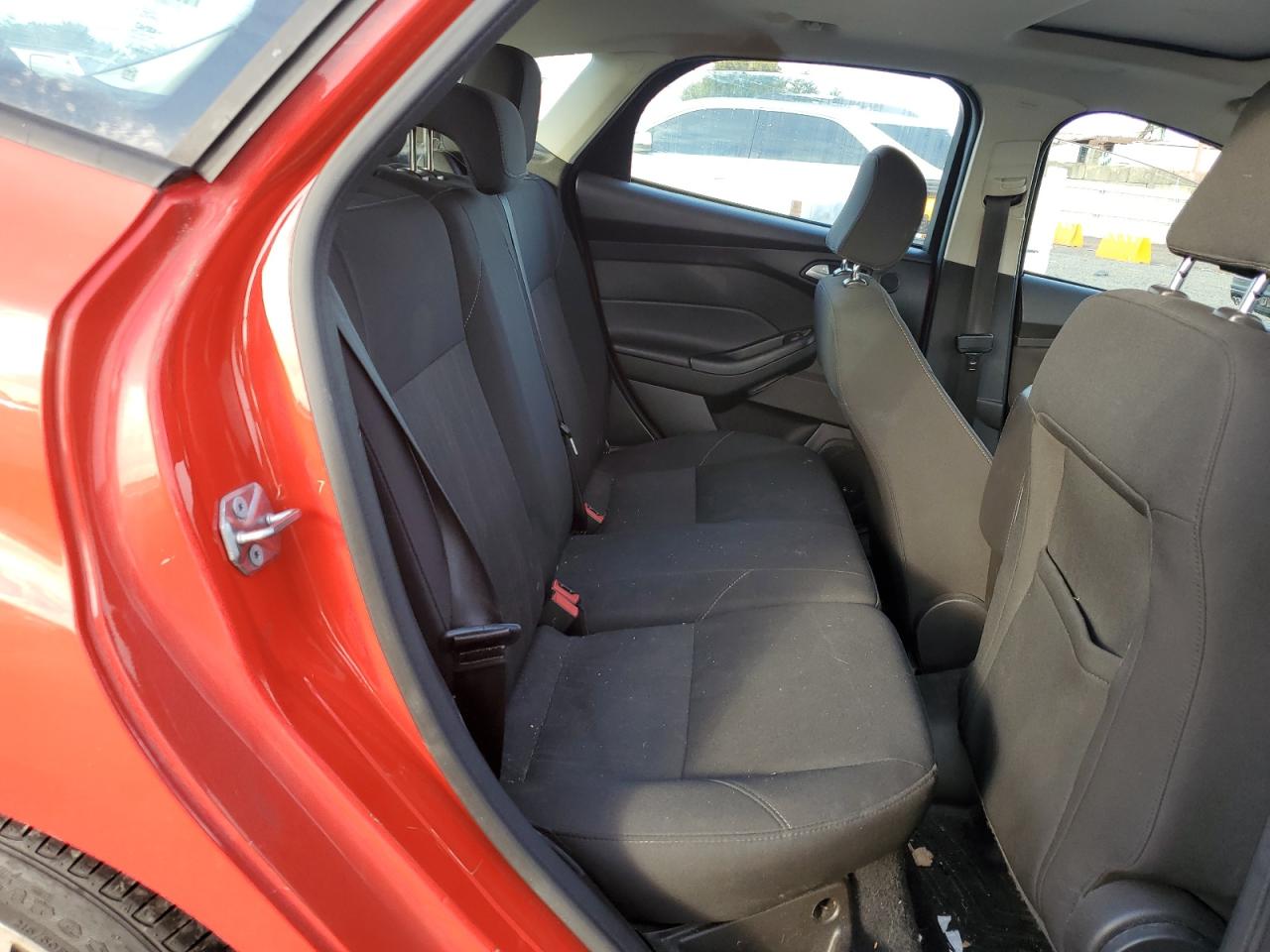 2017 Ford Focus Sel VIN: 1FADP3M27HL225221 Lot: 83962015