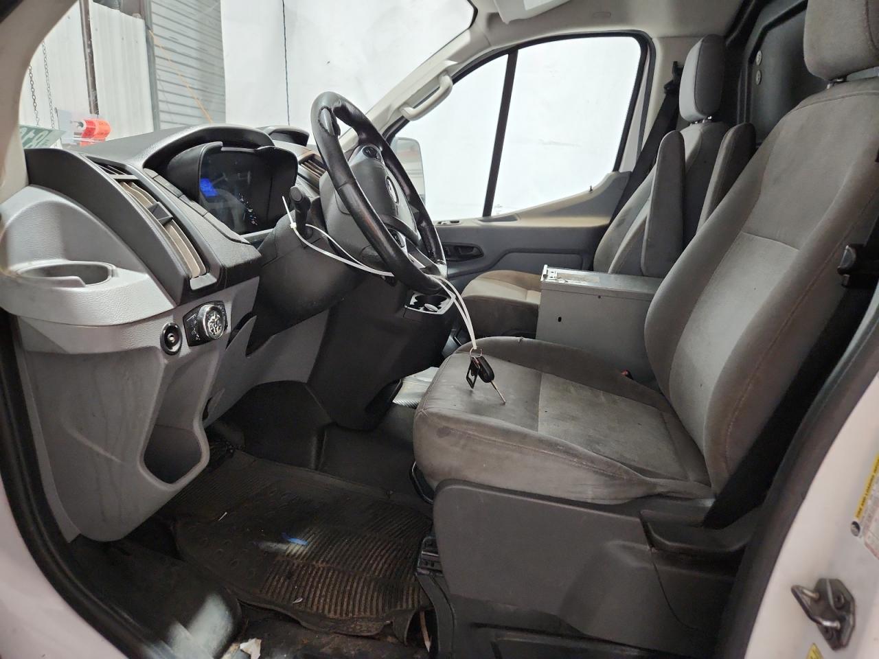 2017 Ford Transit T-250 VIN: 1FTYR1YM5HKB55567 Lot: 81674205