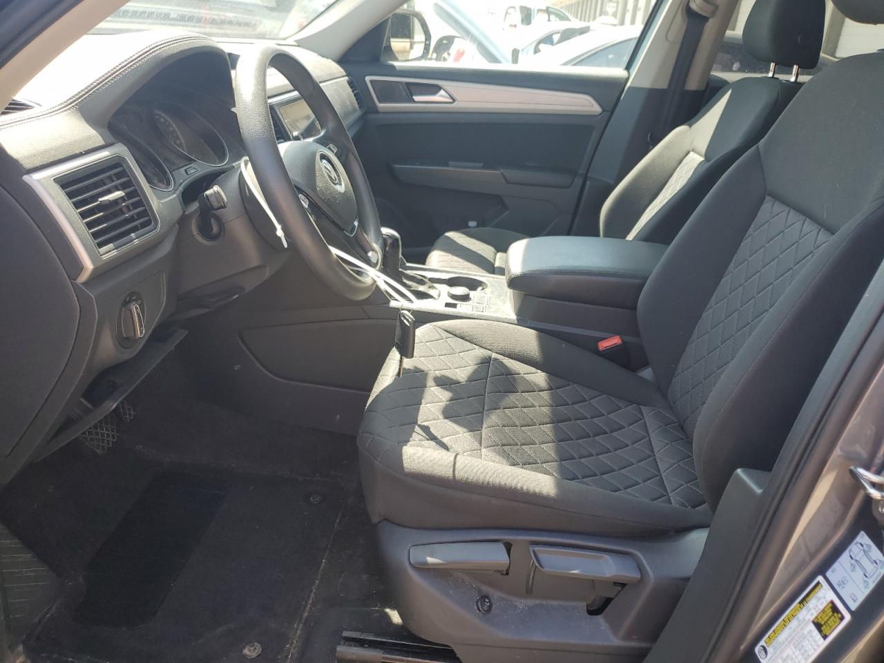 2018 Volkswagen Atlas VIN: 1V2HR2CA1JC514950 Lot: 71905735