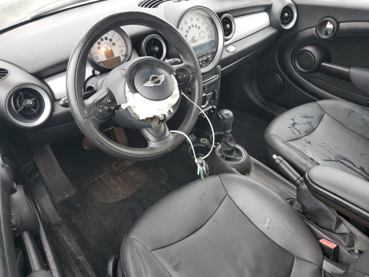 2013 Mini Cooper VIN: WMWSU3C57DT685296 Lot: 83936685