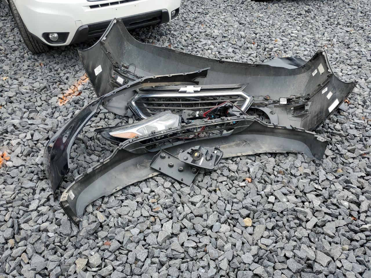 2020 Chevrolet Equinox Lt VIN: 2GNAXUEV1L6252533 Lot: 81320735