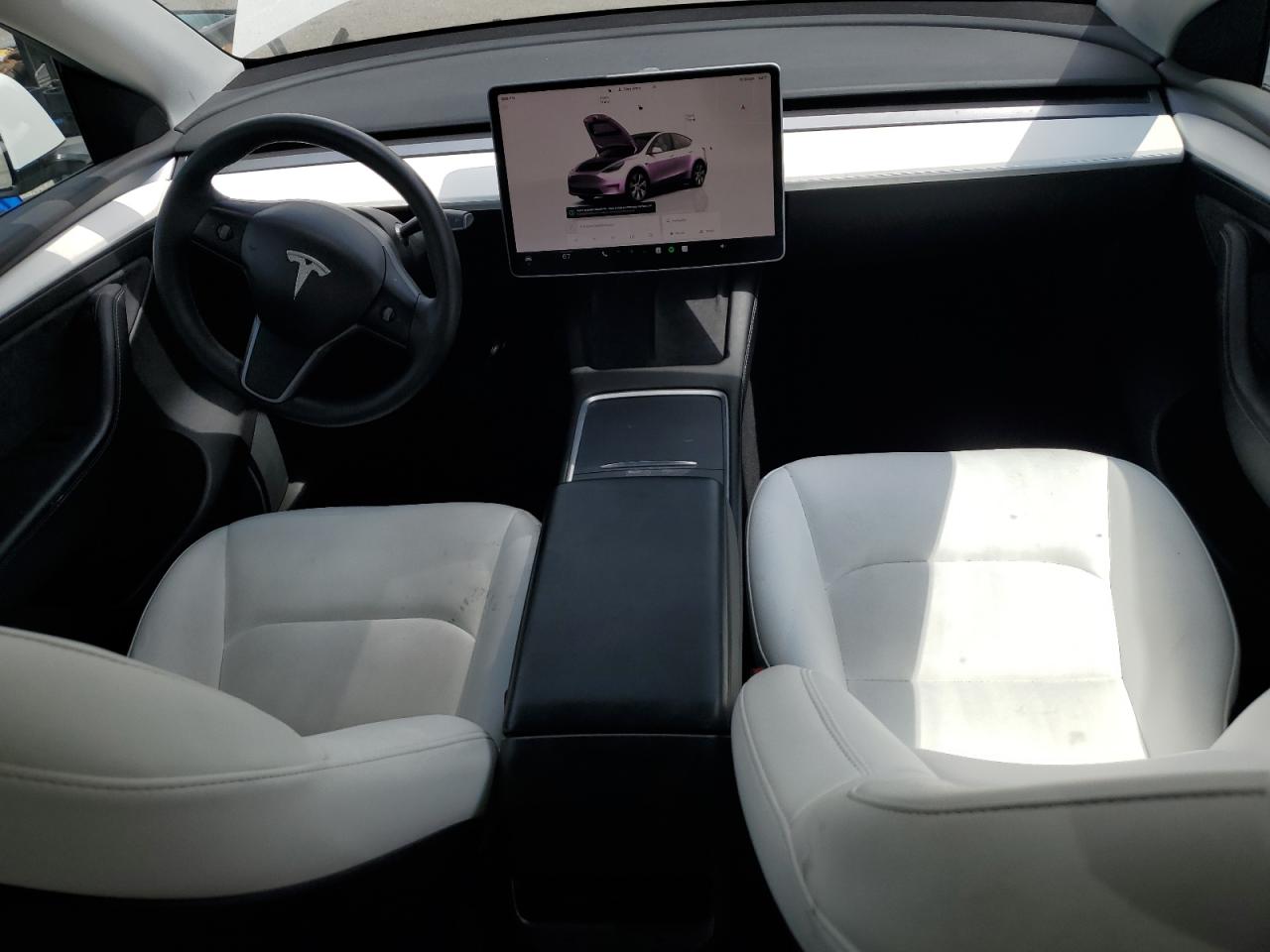 2023 Tesla Model Y VIN: 7SAYGAEE2PF590760 Lot: 69752835