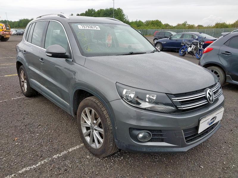 2013 VOLKSWAGEN TIGUAN SE TDI BLUE TECH 4 