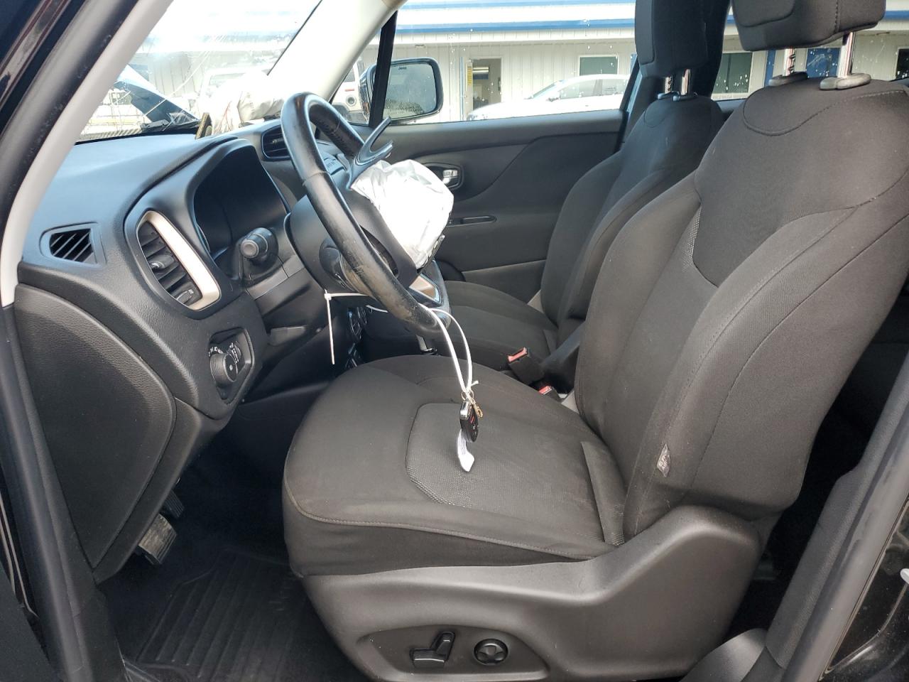 2015 Jeep Renegade Latitude VIN: ZACCJABT5FPB33492 Lot: 82049595