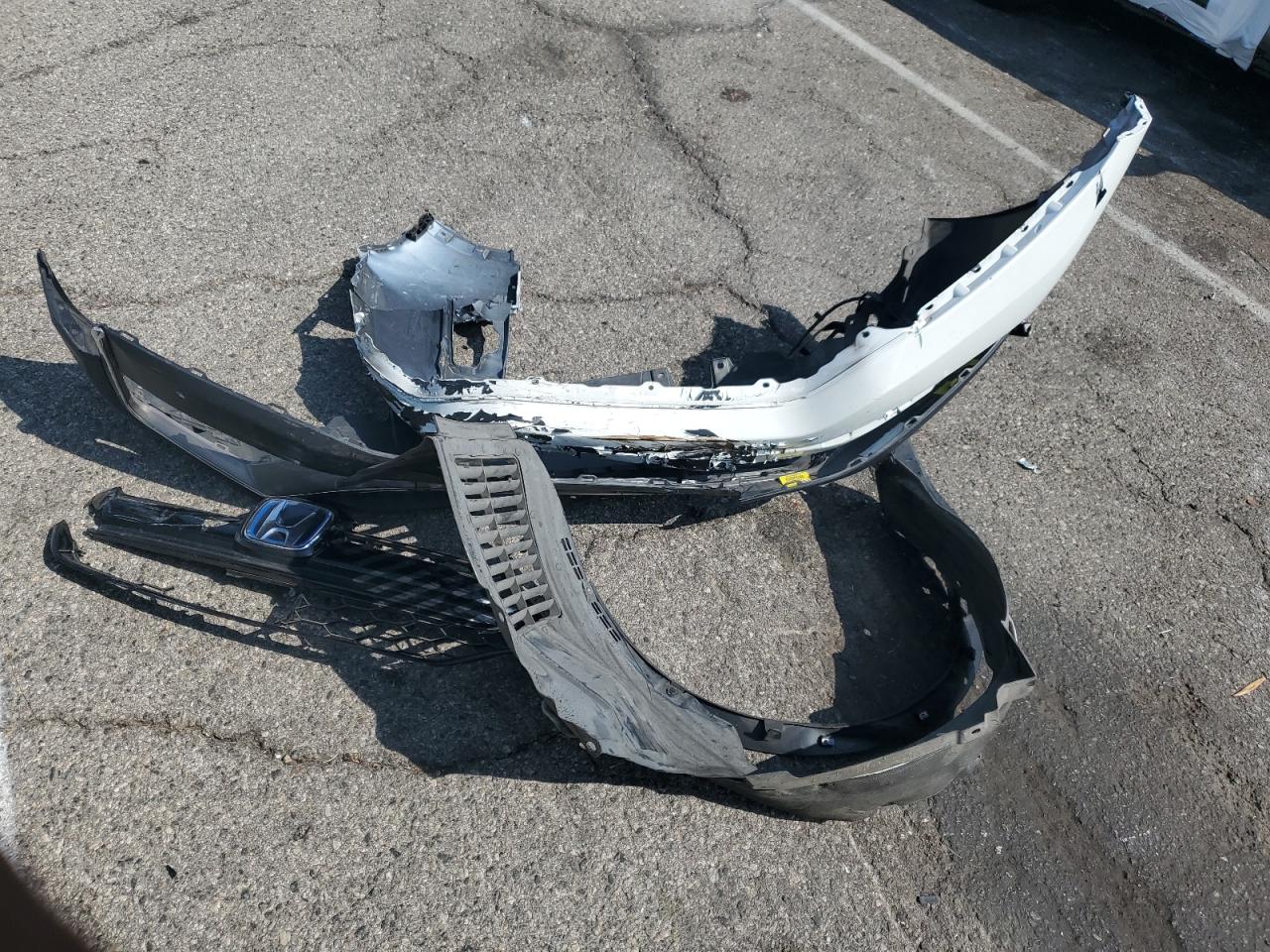 2022 Honda Cr-V Touring VIN: 5J6RT6H90NL040390 Lot: 80706695