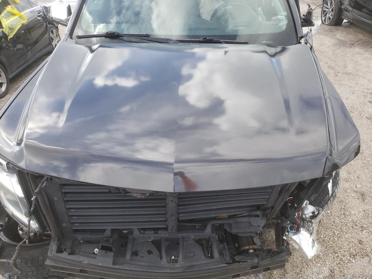 2017 Chevrolet Suburban C1500 Premier VIN: 1GNSCJKC3HR135033 Lot: 70958395