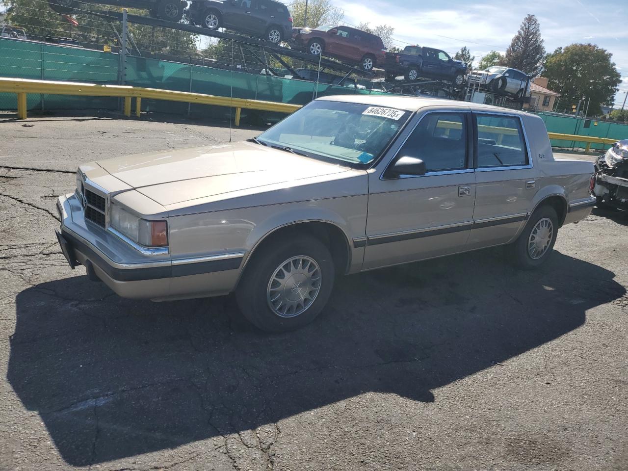 1B3XC56R4PD186204 DODGE DYNASTY Photo 1