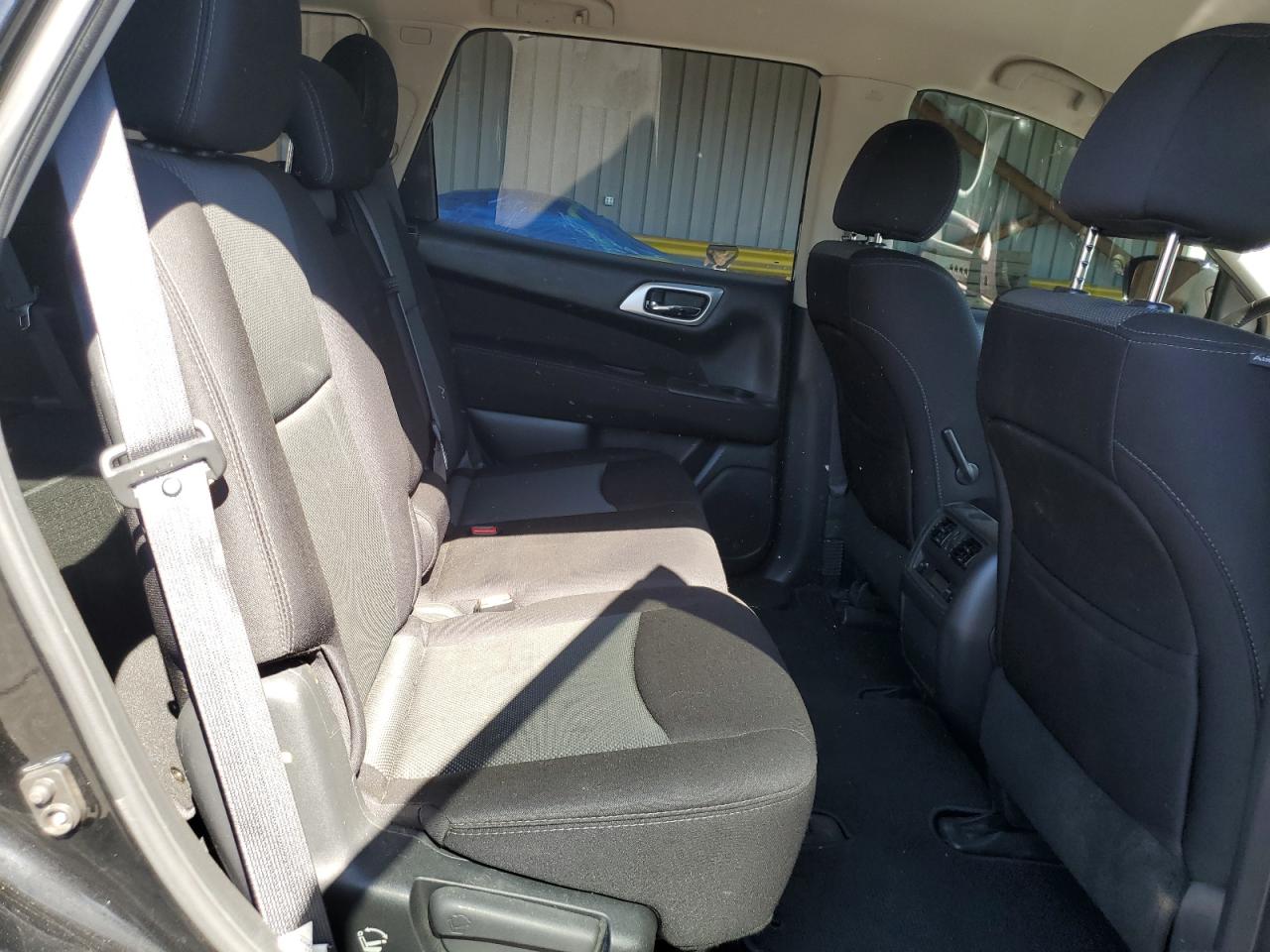 2017 Nissan Pathfinder S VIN: 5N1DR2MM7HC645556 Lot: 84906625